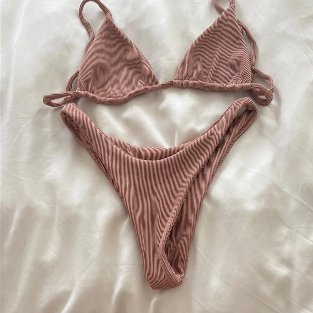 Pink Ribbed Bikini Set - Picture 1 of 1